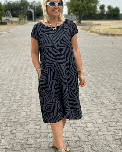Nelia™ – Robe d’été à col rond avec un joli imprimé