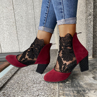 Georgette – Escarpins en dentelle florale