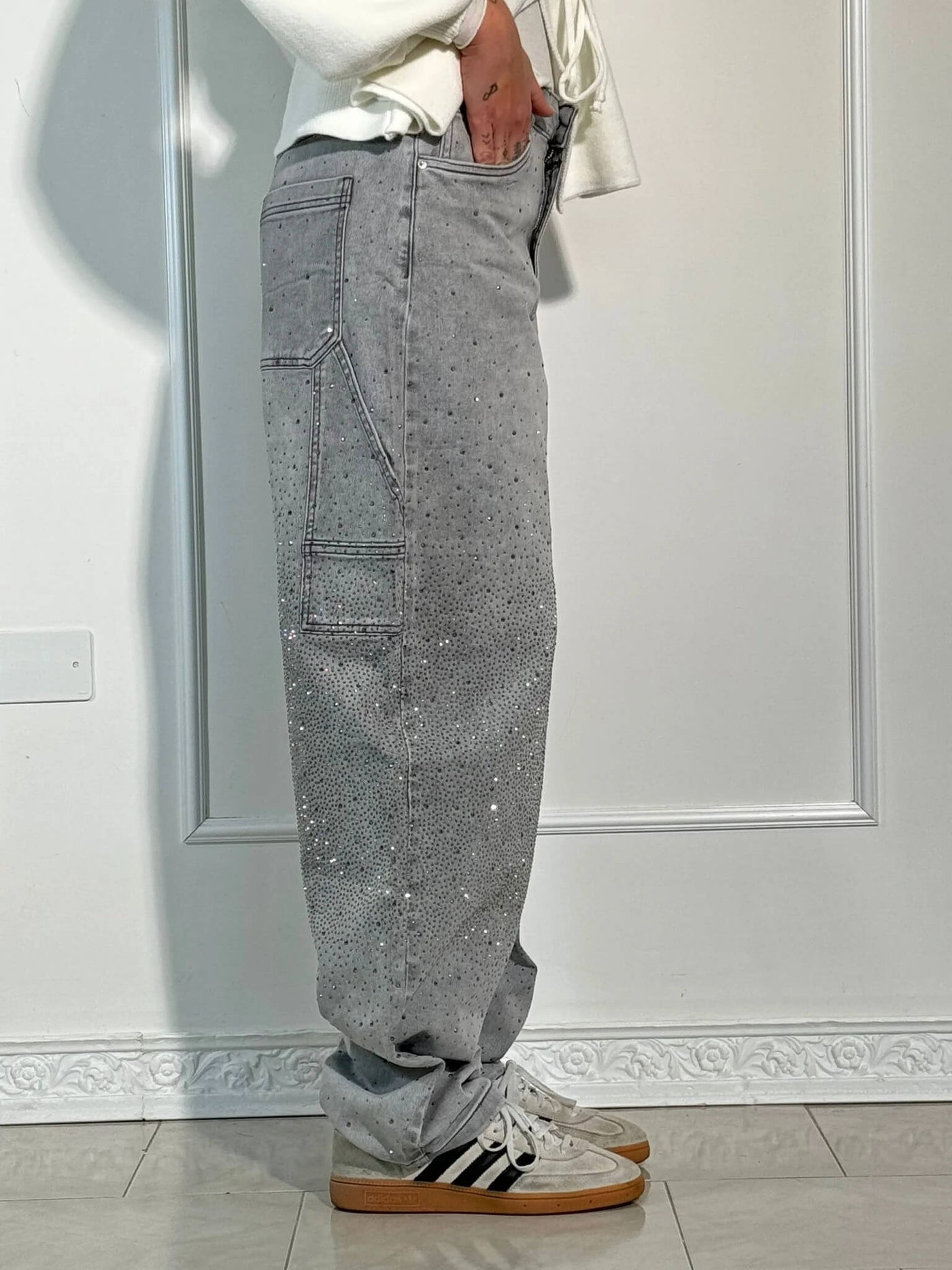 Pantalon Violette™ à taille haute, jambes larges et poches à boutons