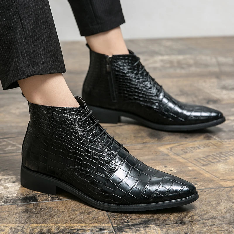 High Quality Low Heeled Lace Up Brown Chelsea Mens Boots Business Leather Men Designer Boots Fashion Casual Pointed Cowboy Boots