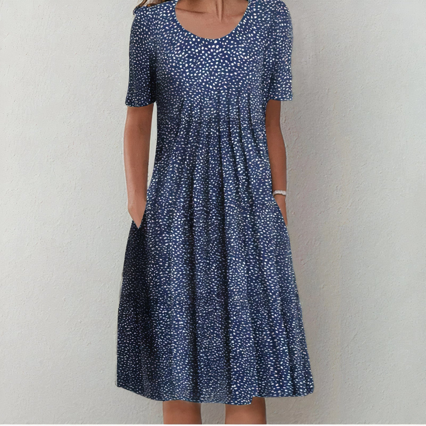 Vittoria™ – Élégante robe midi au charme raffiné
